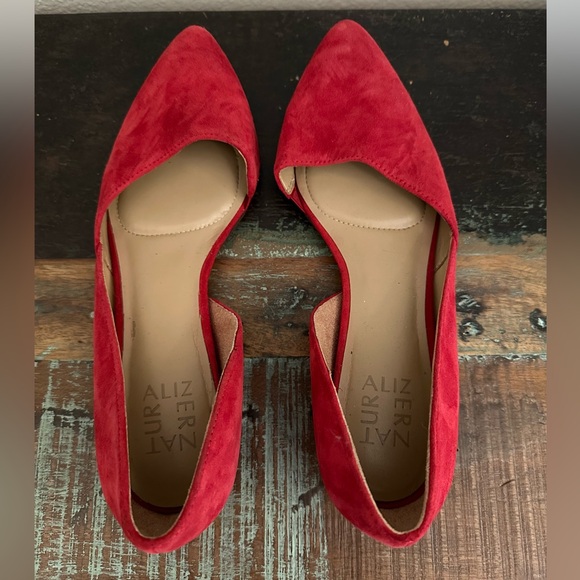 Women’s Naturalizer Suede Samantha Suede Cut Out Flats | Size 9 - Picture 5 of 6